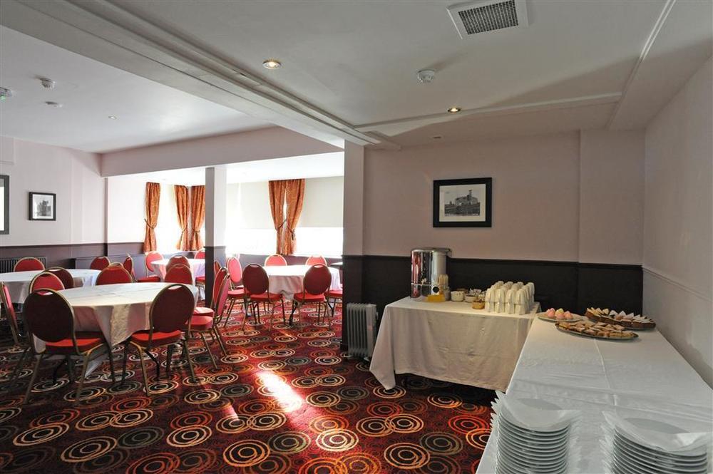 The Titan Hotel Клайдбанк Съоръжения снимка